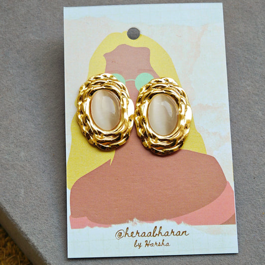 Ripple Oval Stud Earrings