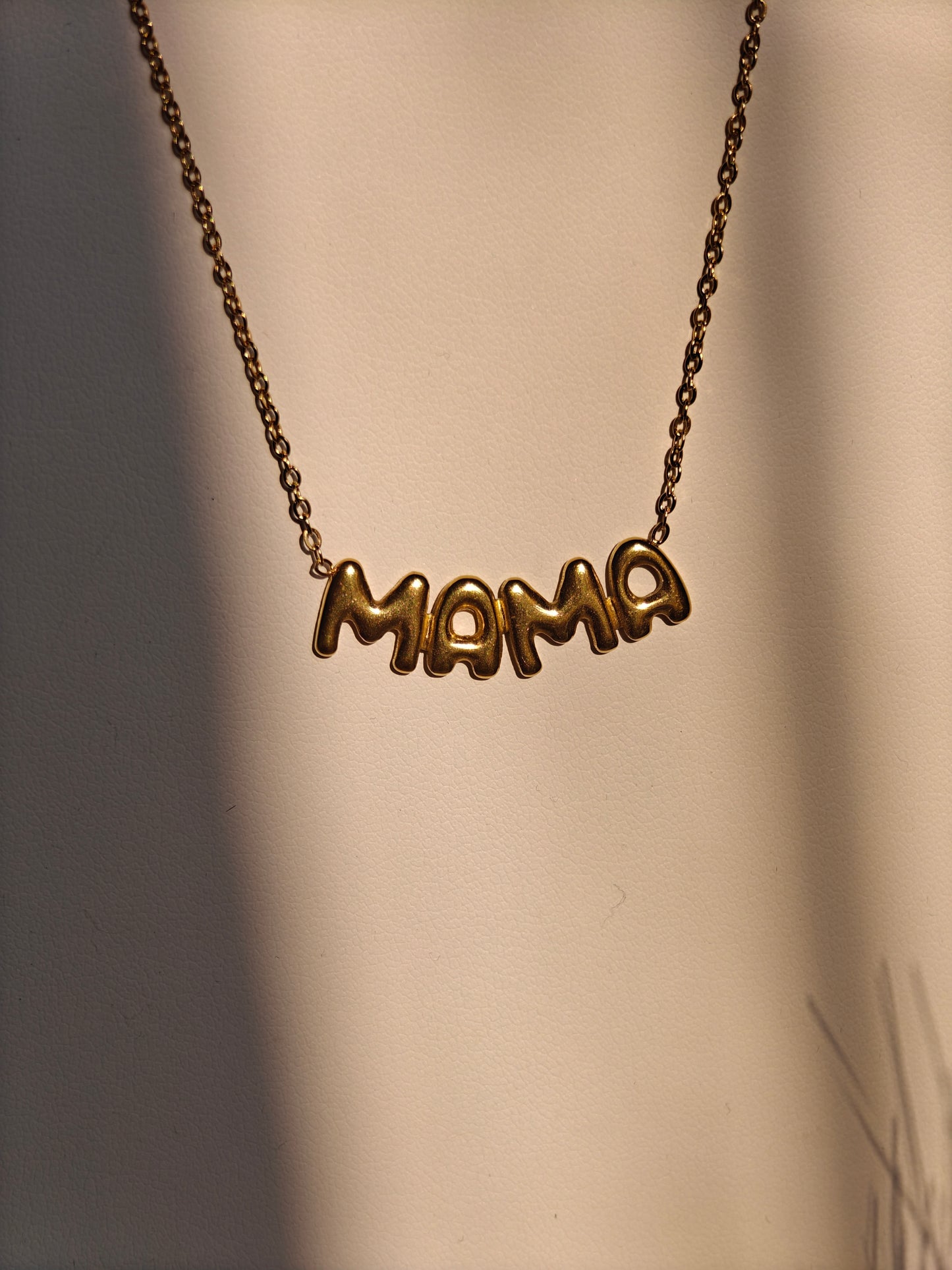 MAMA necklace