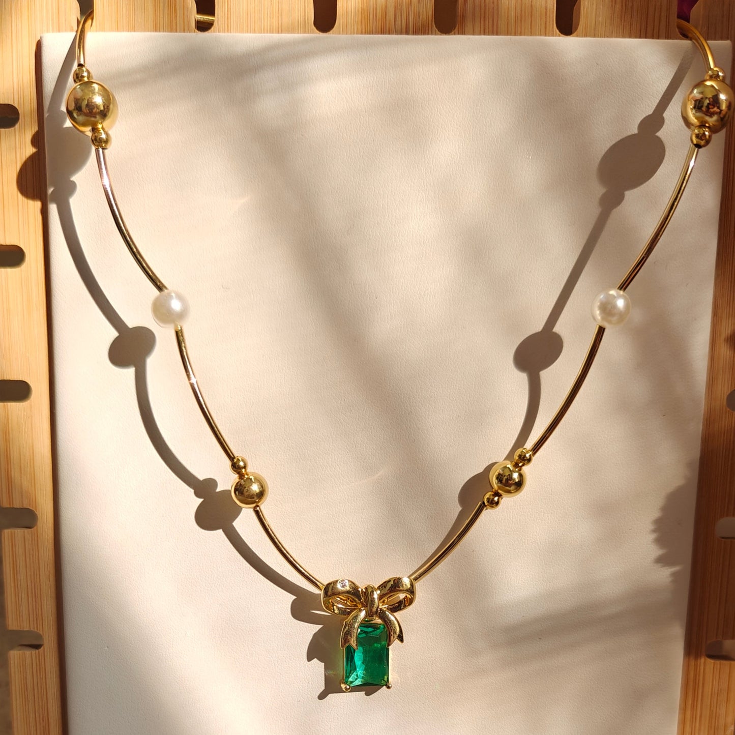 Seafoam Bow Necklace