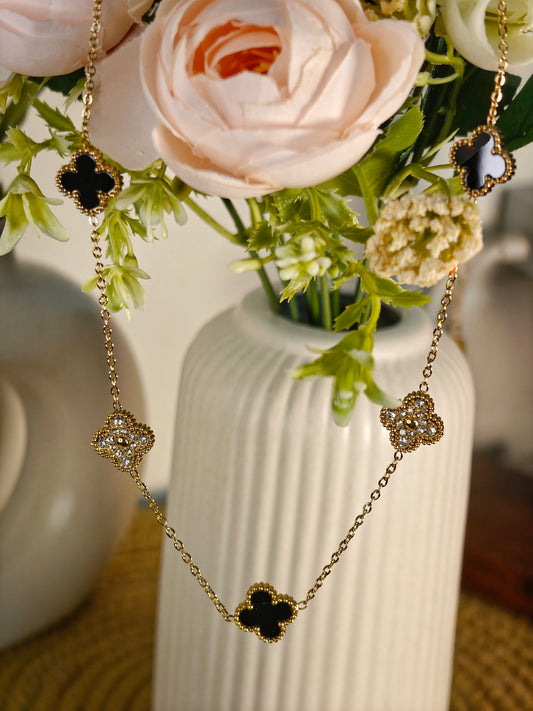 5-Clover Studded Necklace