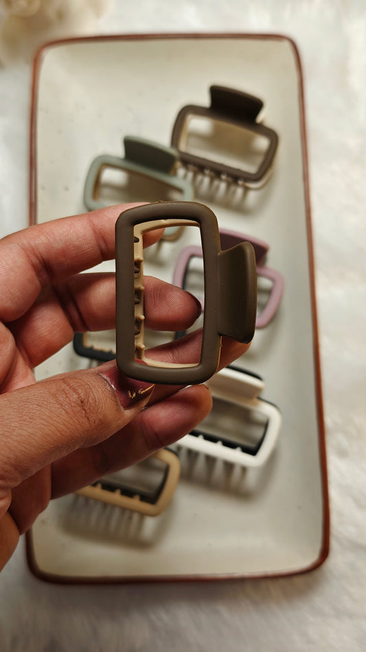 Dual-Tone Rectangular Claw Clip