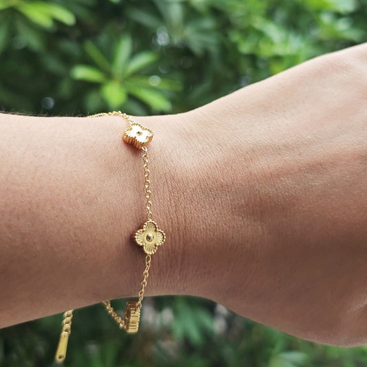Golden Clover Bracelet Small