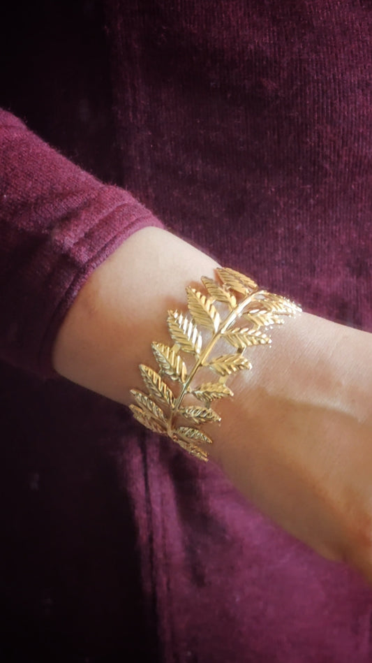 Eterna Leaf Cuff