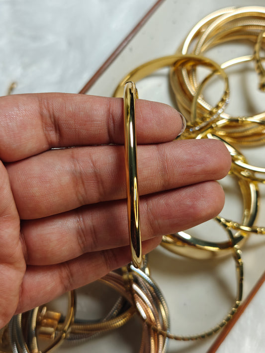 Classic Oval Bangle