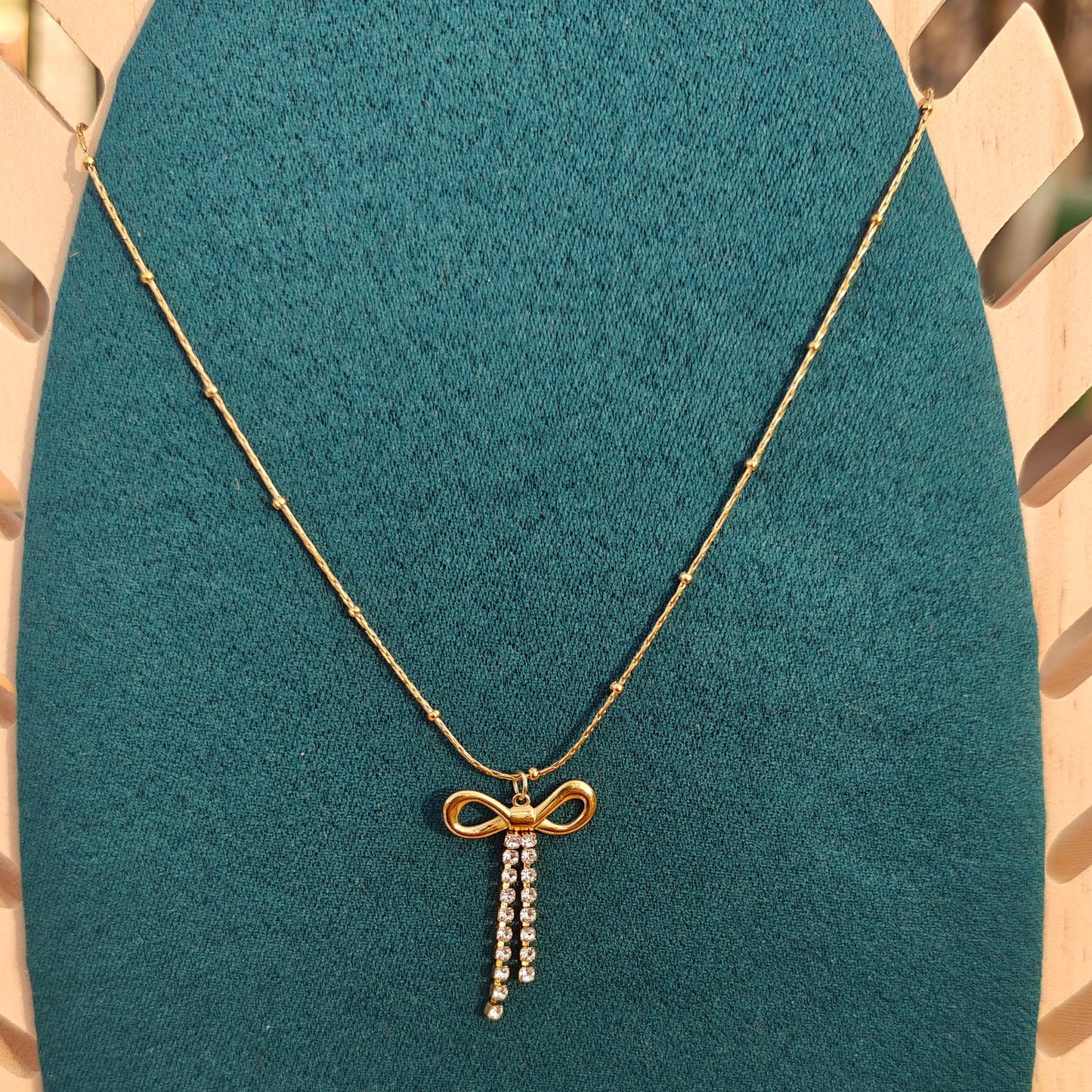 Fancy Bow Necklace