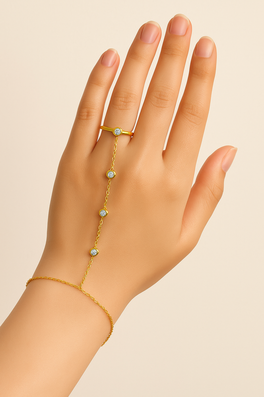 Dainty Heart Handchain