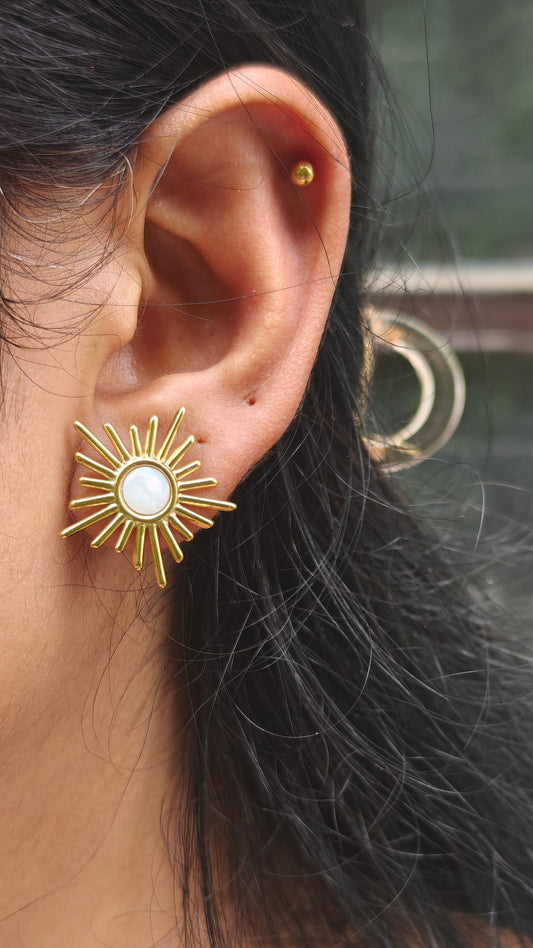 Luna Round Studs