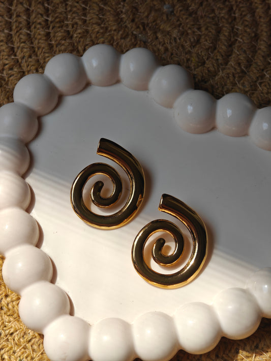 Whirl Studs