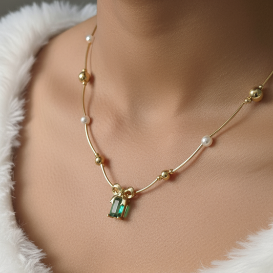 Seafoam Bow Necklace