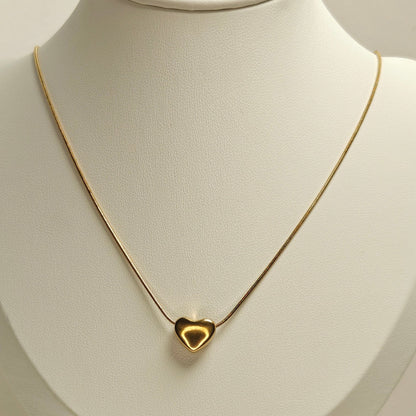 Minimal Heart Necklace