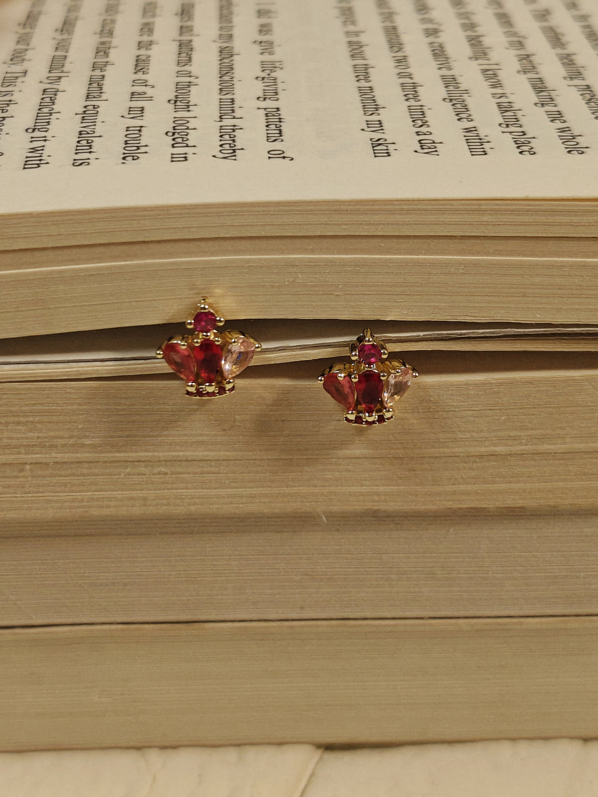 Crown Behaviour Ball back studs