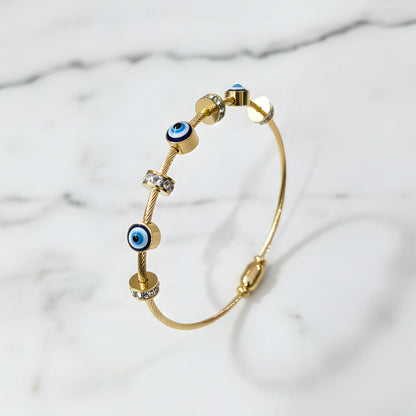 Evil Eye Bangle with mangnetic closure